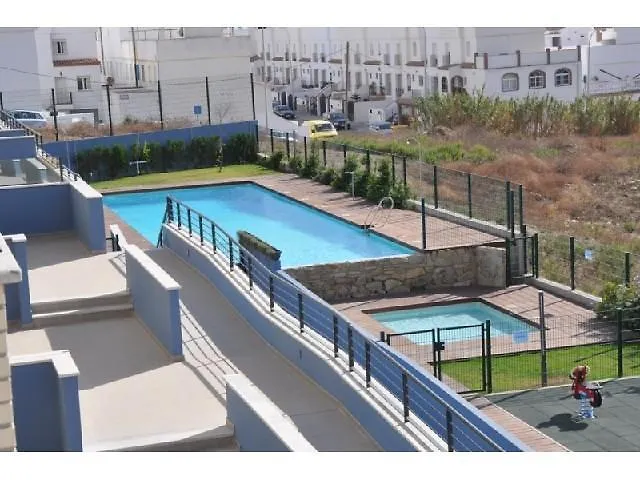 Penthouse With Sea Views شقة